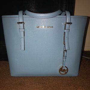 Michael kors tote